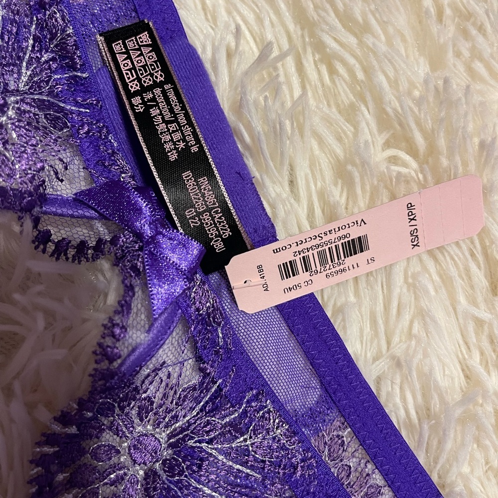 Victoria’s Secret - Picture 6 of 7